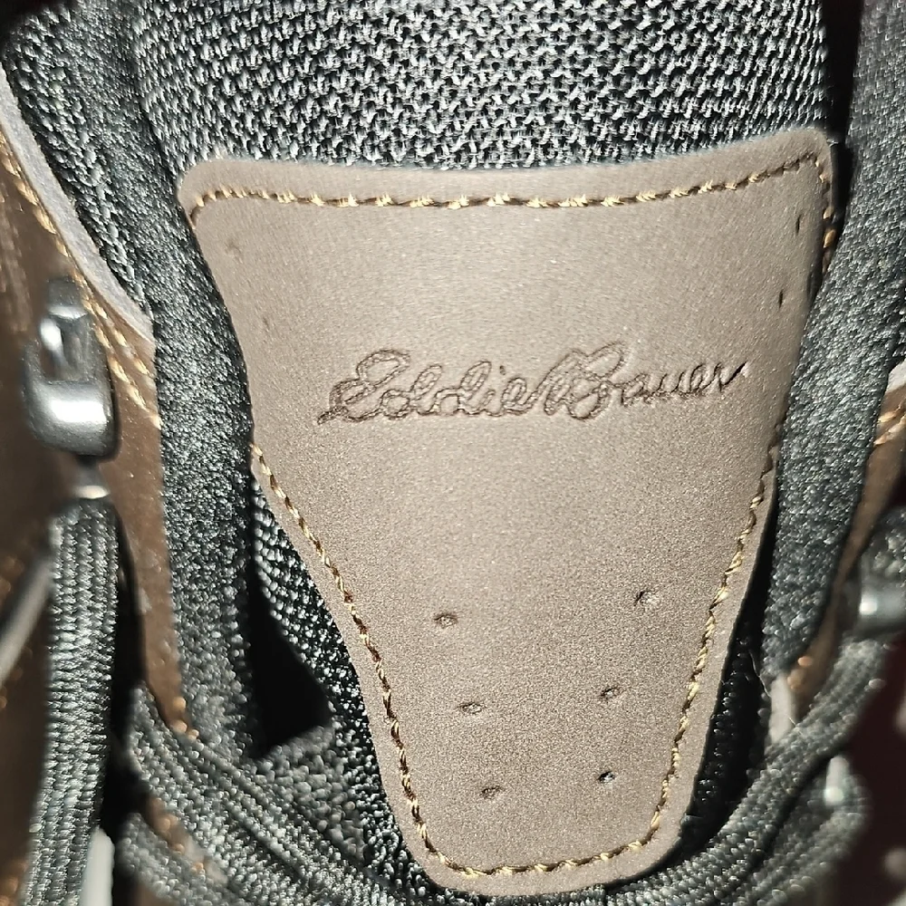 Eddie Bauer sturdy leather